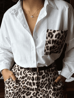 CAMISA BRANCA C/ BOLSO LEOPARDO ELLA BY TAM