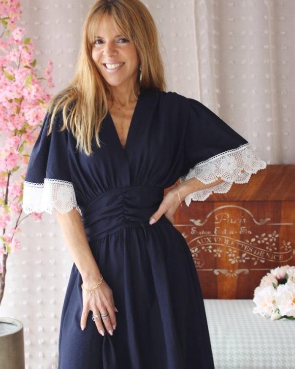 VESTIDO ASSIMÉTRICO AZUL ESCURO COM RENDA BRANCA MARIA CATITA - TAM U - Image 2