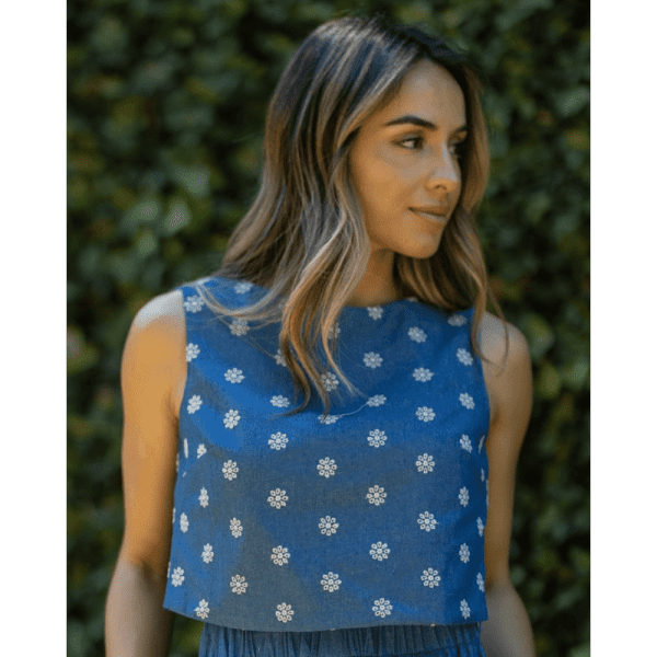 Top denim bordado cafofo