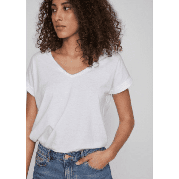 T-SHIRT VILA - VIDREAMERS V-NECK - Regular Fit