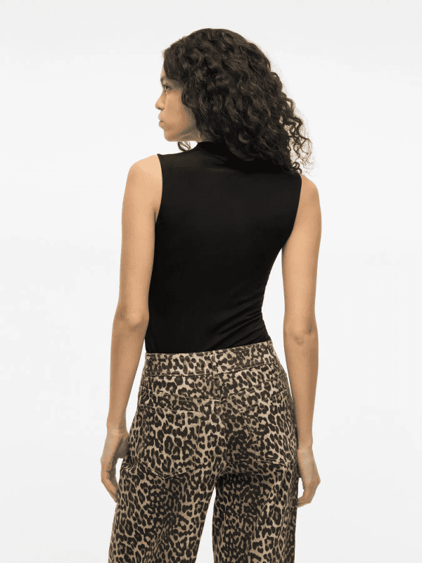 Top vila vileoa black 5