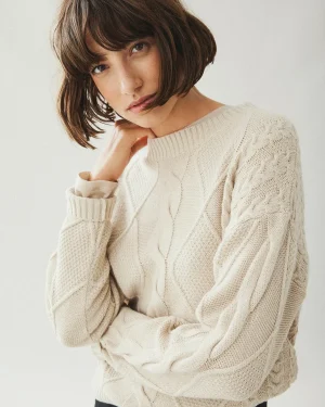VILOU O NECK CABLE KNIT TOP