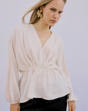 VISELIA V NECK PEPLUM TOP BIRCH